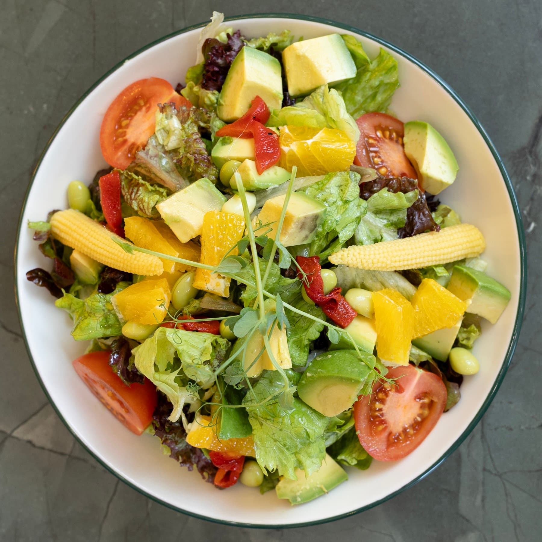 Eta Bakery Avocado Salata